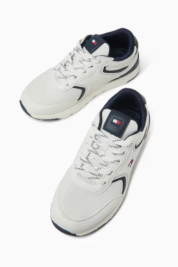 Logo Sneakers