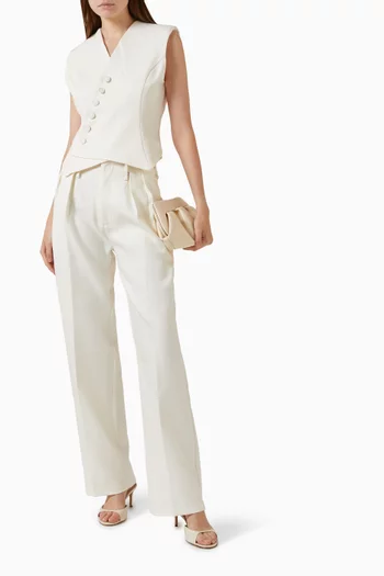 فيست لورينس بتصميم ملفوف غير متماثل