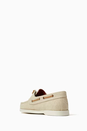Boat Shoes in Suede
