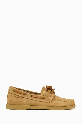 Boat Shoes in Suede