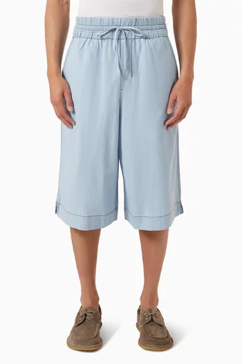 Bermuda Shorts in Cotton Chambray