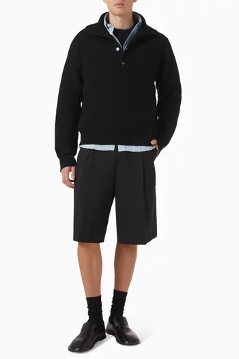 Buttoned-up Sweater in Merino-wool
