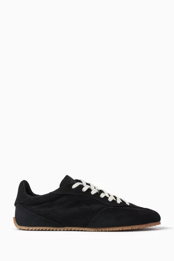 Daze Runner Sneakers in Suede