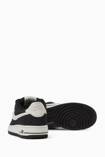Air Force 1 Sneakers in Suede