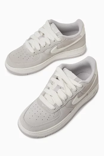 Air Force 1 Sneakers in Suede