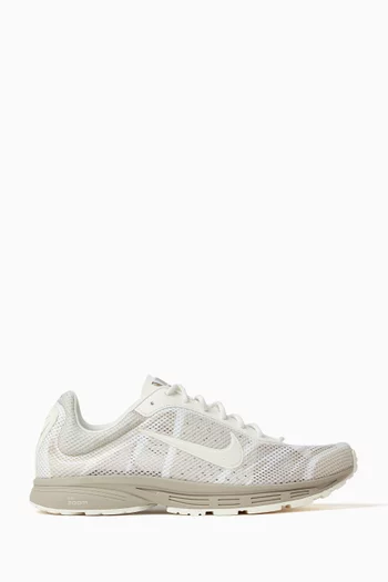 Zoom Streak 3 Sneakers in Mesh
