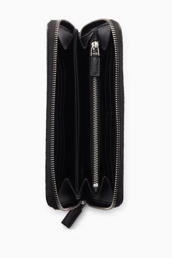 Logo Wallet in Calfskin Leather