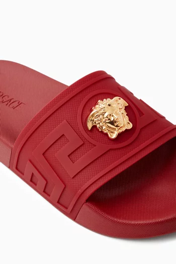 La Medusa Slides in Rubber