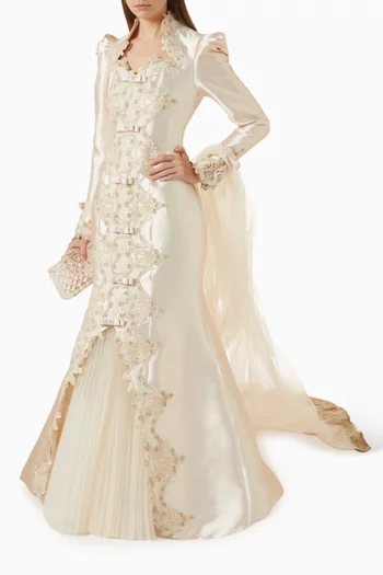 Majesté Gown in Mikado & Lace