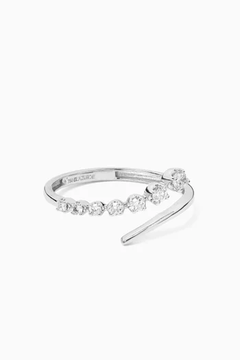 Three Stone Diamond Ring in 18kt White Gold