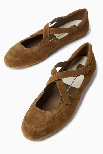Yono Ballet Flats in Suede