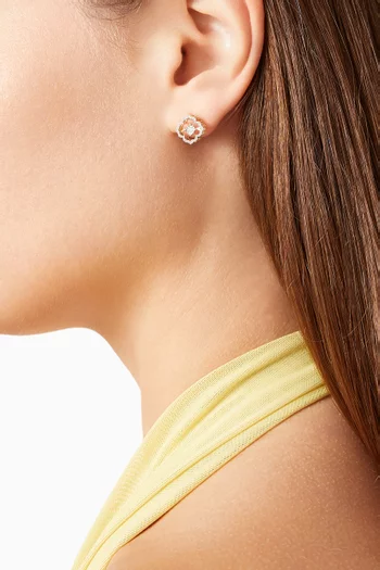 Dancing Diamond Flower Earrings in 18kt Gold