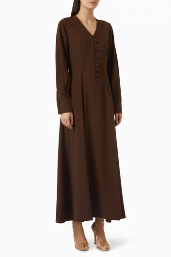 فستان طويل بأزرار