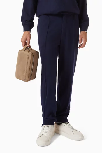 Textured Beauty Case in Nubuck