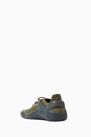 Motus Strength II Sneakers