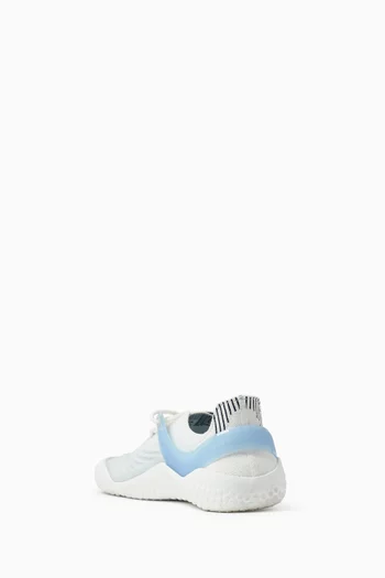 Motus Strength II Sneakers