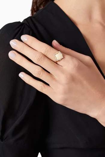 Athar Diamond Ring in 18kt Yellow Gold