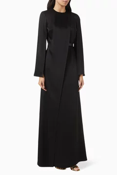 أسود