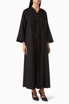 أسود