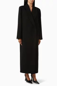 أسود