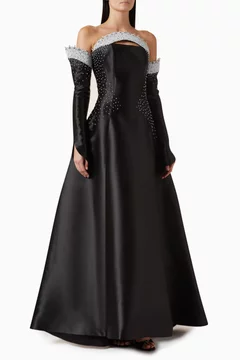 أسود