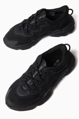 Adidas ozweego black leather top