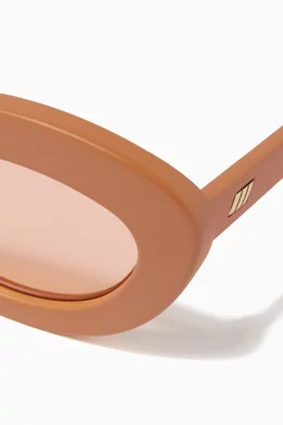 Le Specs Apricot Sunglasses Amazon.com: Le Specs Women main image 3