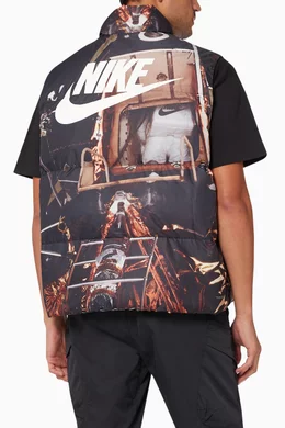 Buy Nike Black Zero Gravity Gilet in Down-filled Nylon For Men