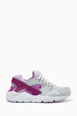Buy Nike Silver Huarache Run Sneakers in Textile Mesh For Girls Online Ounass Oman