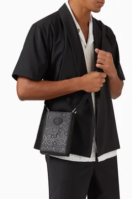 新品未使用 Kith Paisley Emmett Bag - Black Buy Kith Black Mini Paisley Emmett Shoulder Bag in Leather For Men