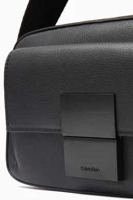 Buy Calvin Klein Black Iconic Plaque Camera Bag in Faux Leather 