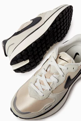 Waffle sneakers top