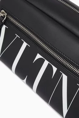 Buy Valentino Garavani Black Valentino Garavani Logo Washbag in Calf Leather For Men Online Ounass Oman