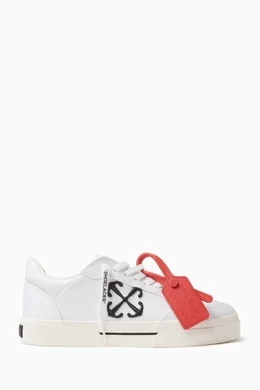 Vulc canvas trainers off white 2025