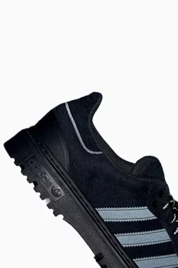 Buy adidas Black Samba Winterized Sneakers in Suede For Men Online | Ounass  Oman