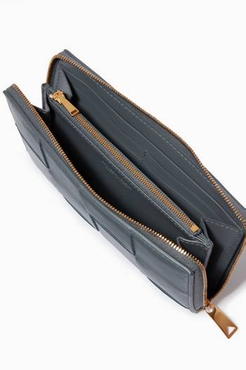 hover state of Continental Wallet in Intrecciato Nappa       