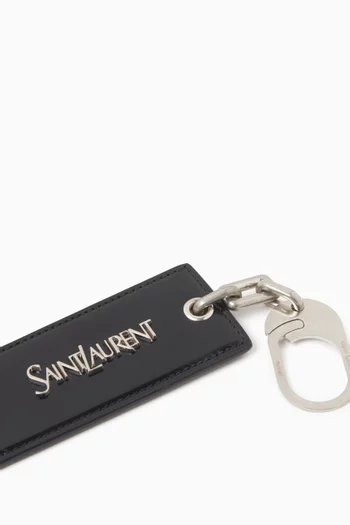 سلسلة مفاتيح بشعار SAINT LAURENT Paris جلد لامع
