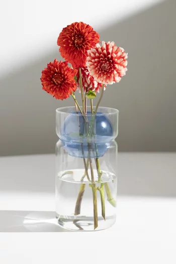 Balance Vase in Glass