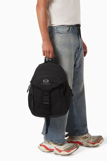 حقيبة ظهر متوسطة بشعار يونيتي نايلون مقاوم للتمزق