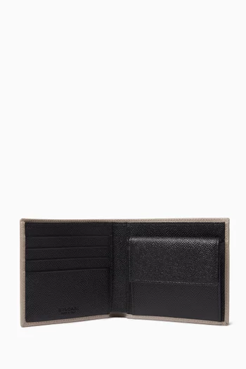 Bifold Wallet in Grained Calf Leather