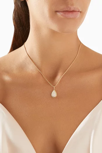 قلادة سيربنت بوهيم بدلاية مرصعة بماسات بافيه ذهب أصفر عيار 18 مقاس M