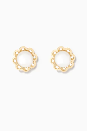 Scalloped Pearl Stud Earrings in 18kt Yellow Gold          