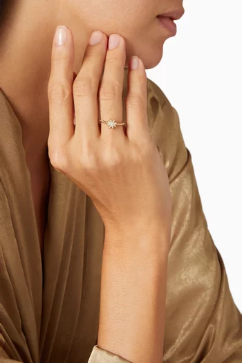 Petite Starburst Station Ring with Pavé Diamonds 18kt Yellow Gold   