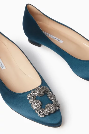 Hangisi Flats in Satin