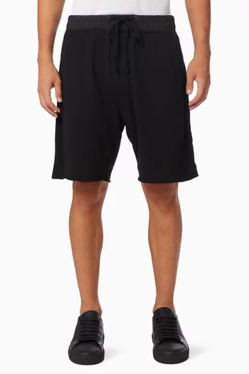 Classic Sweat Shorts in Fleece 2"  