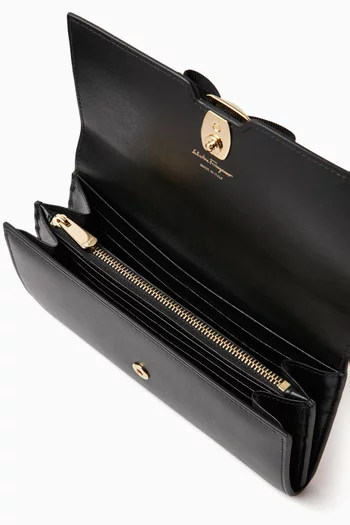 محفظة كونتيننتال فارا بعقدة جلد عجل