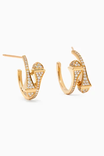 Cleo Diamond Huggie Earrings in 18kt Gold