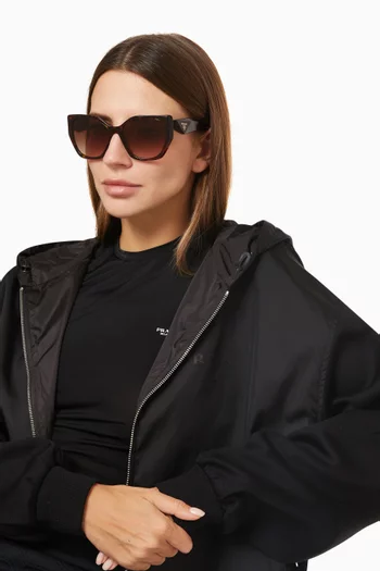 نظارة شمسية بتصميم عين القطة أسيتات