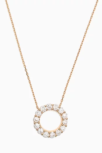 قلادة بدلاية دائرية كبيرة مرصعة بالماس ذهب عيار 18