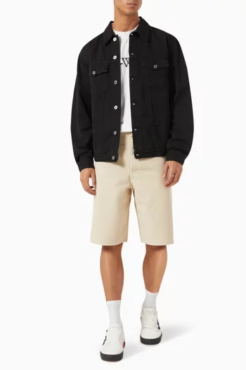 شورت عملي بتصميم شعار الماركة المموج قنب